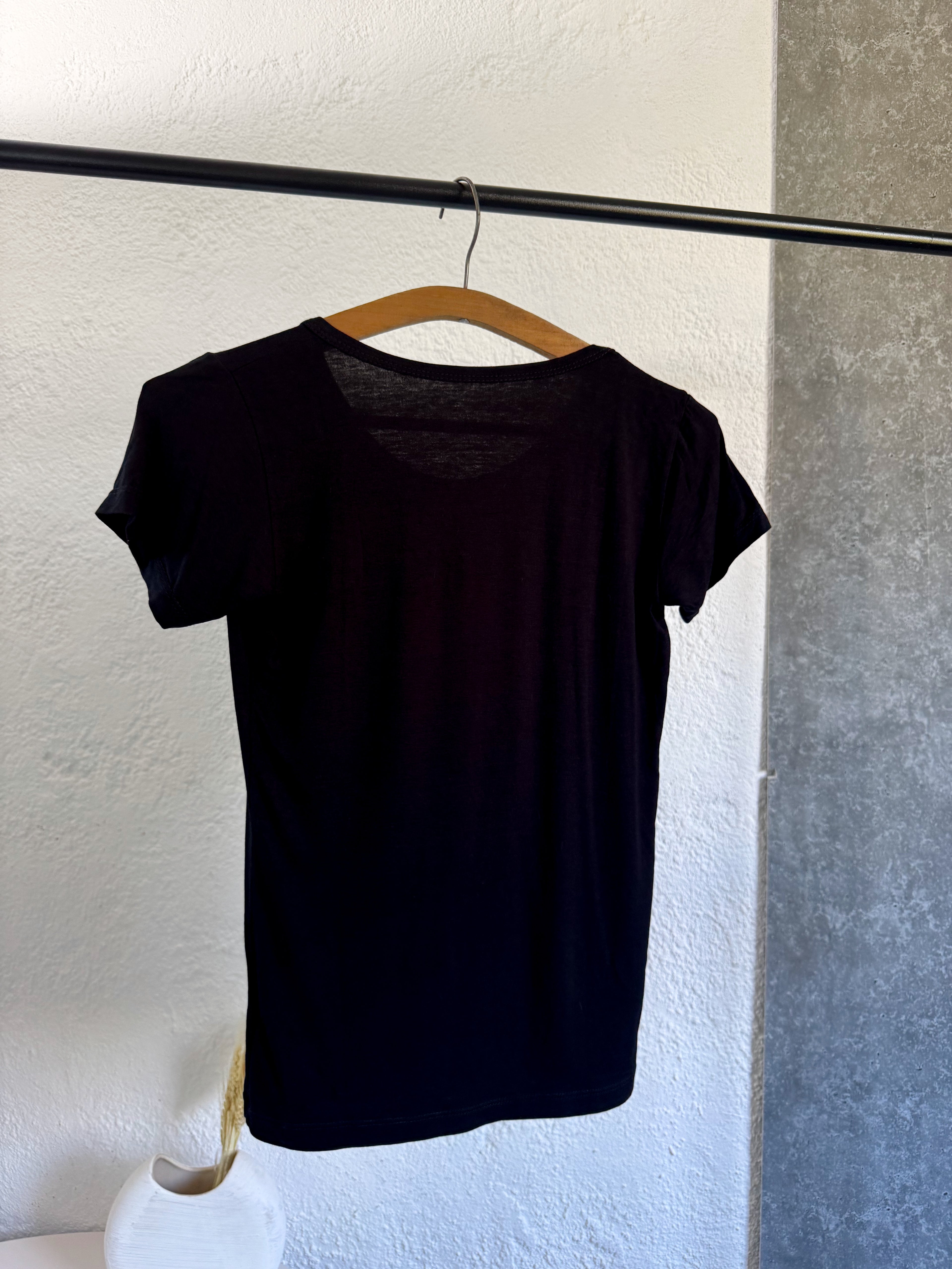 Remera negra Lacoste