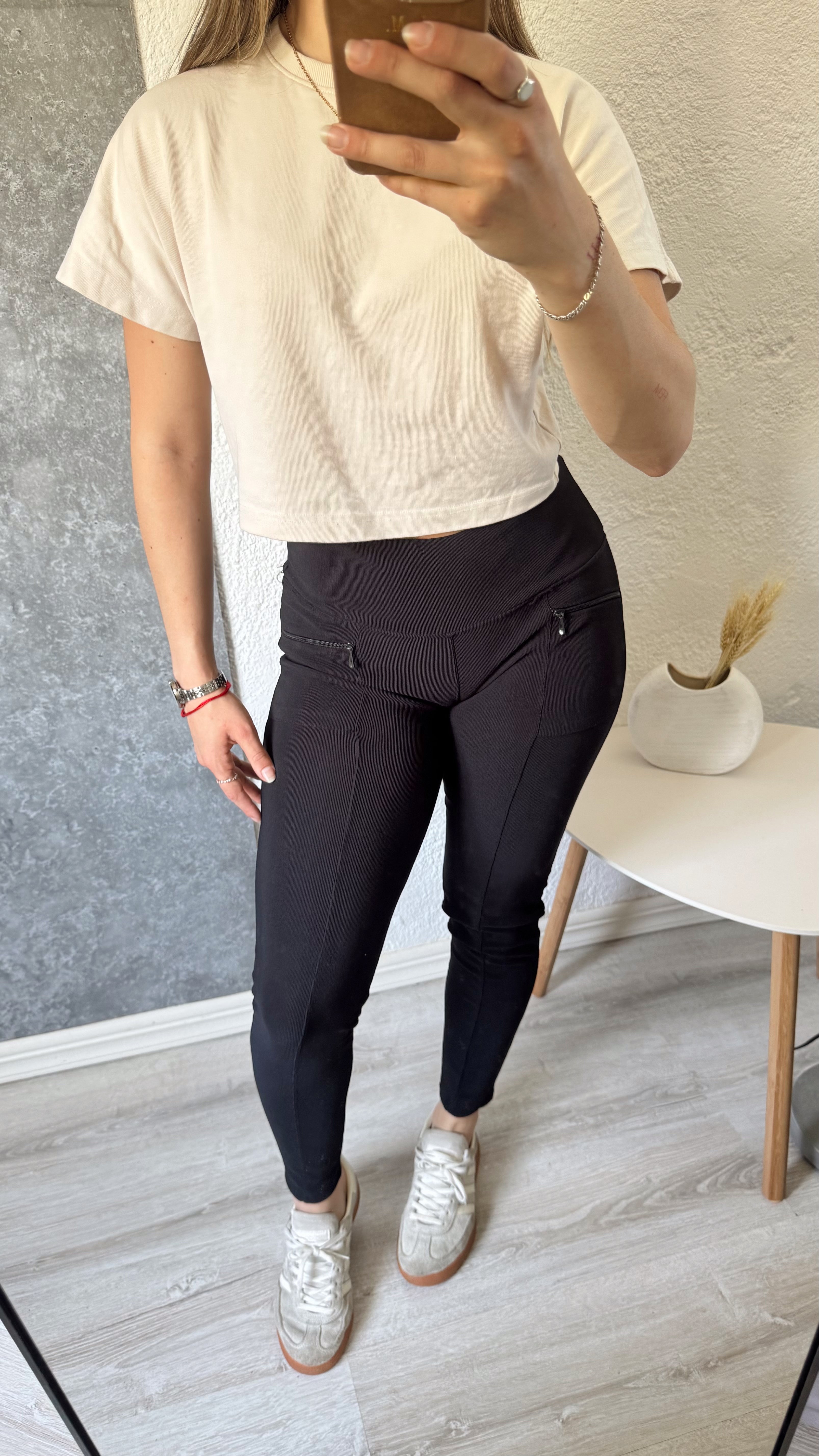 Pantalón negro talle M alicrado