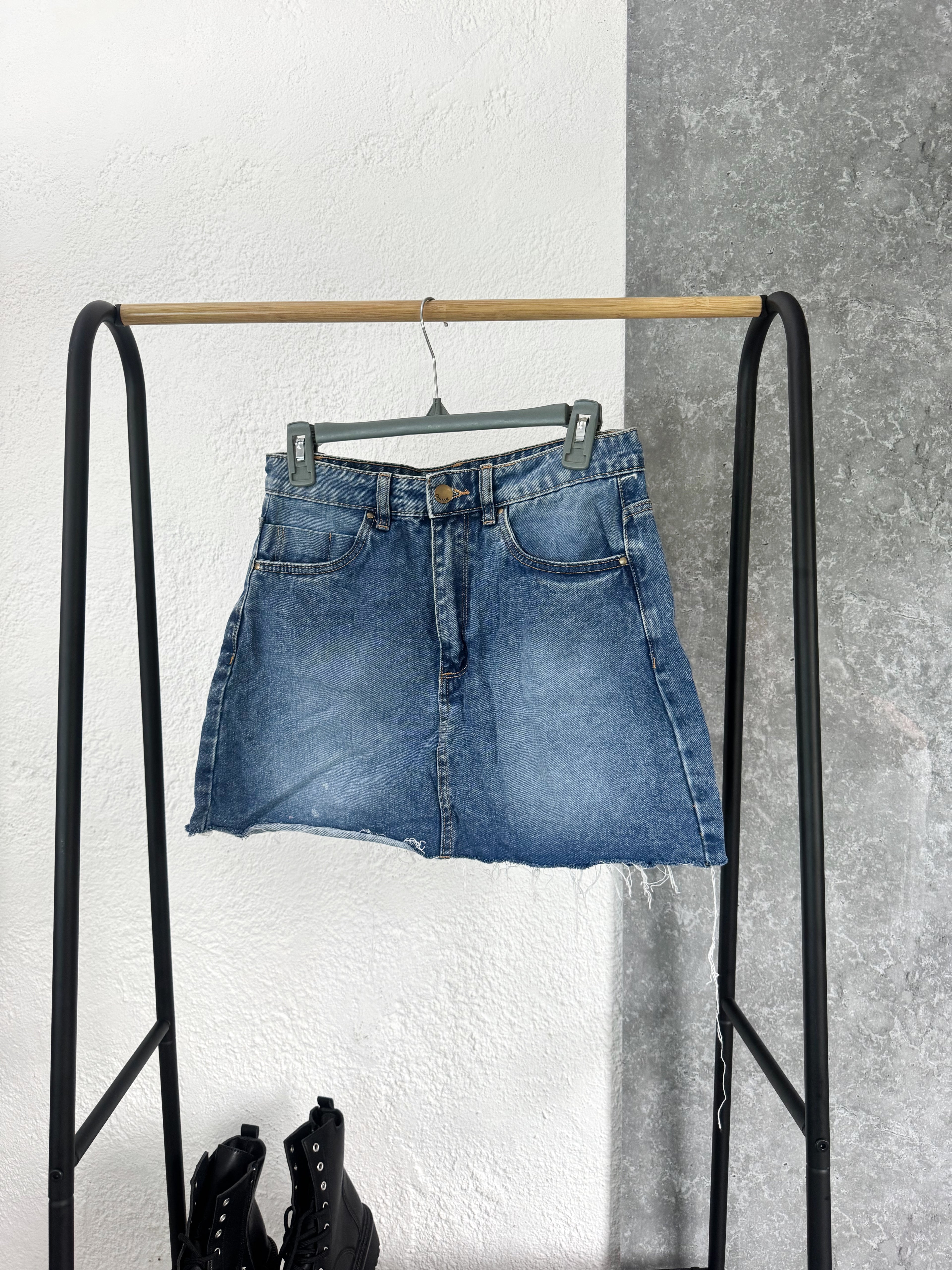 Pollera de Jean talle 40 *con detalle