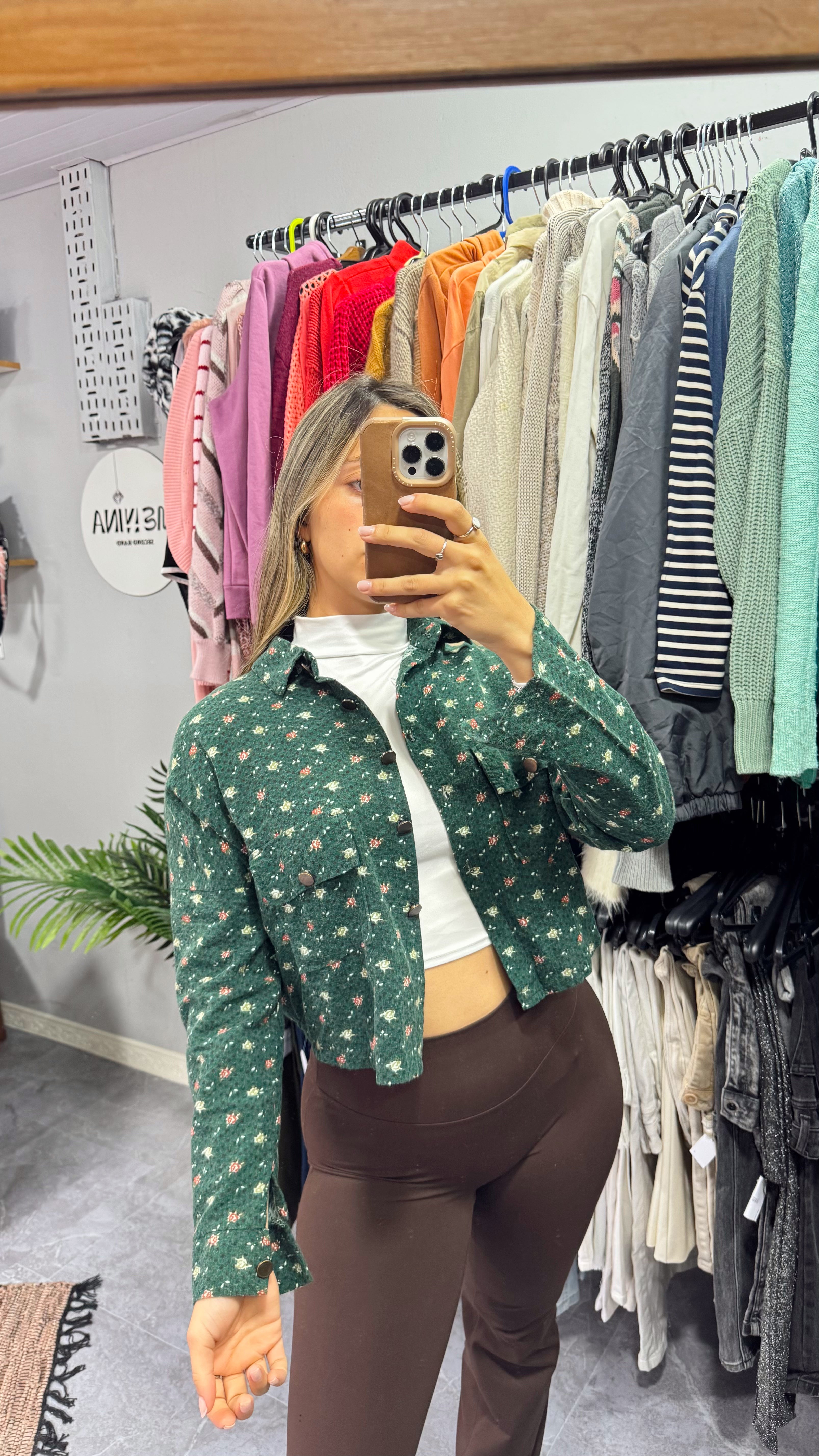 Camisa verde estampada gruesita