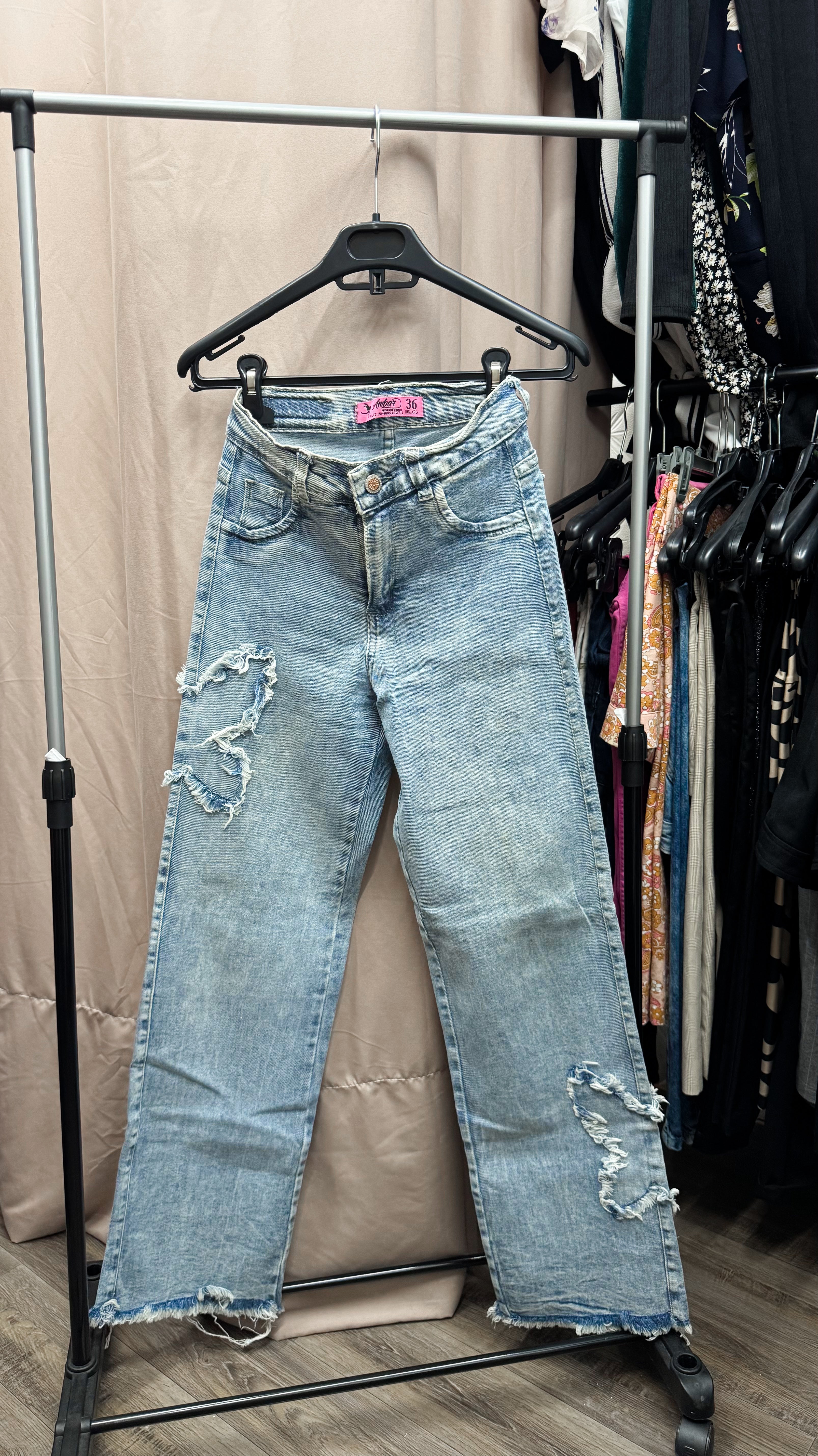 Jean mariposas alicrado