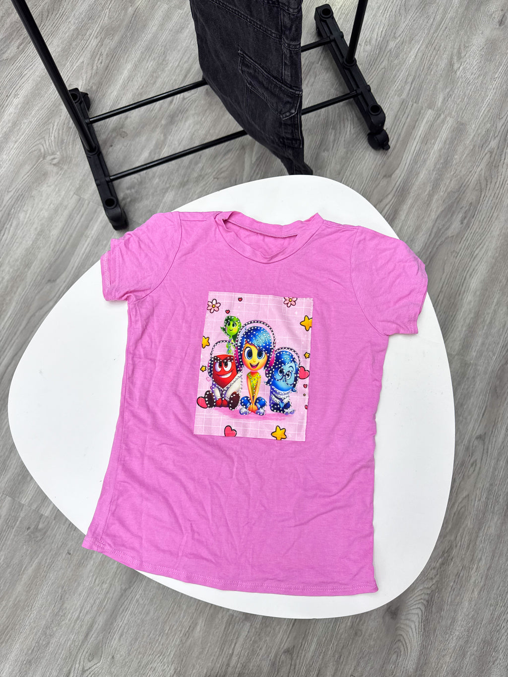 Remera intensamente rosada