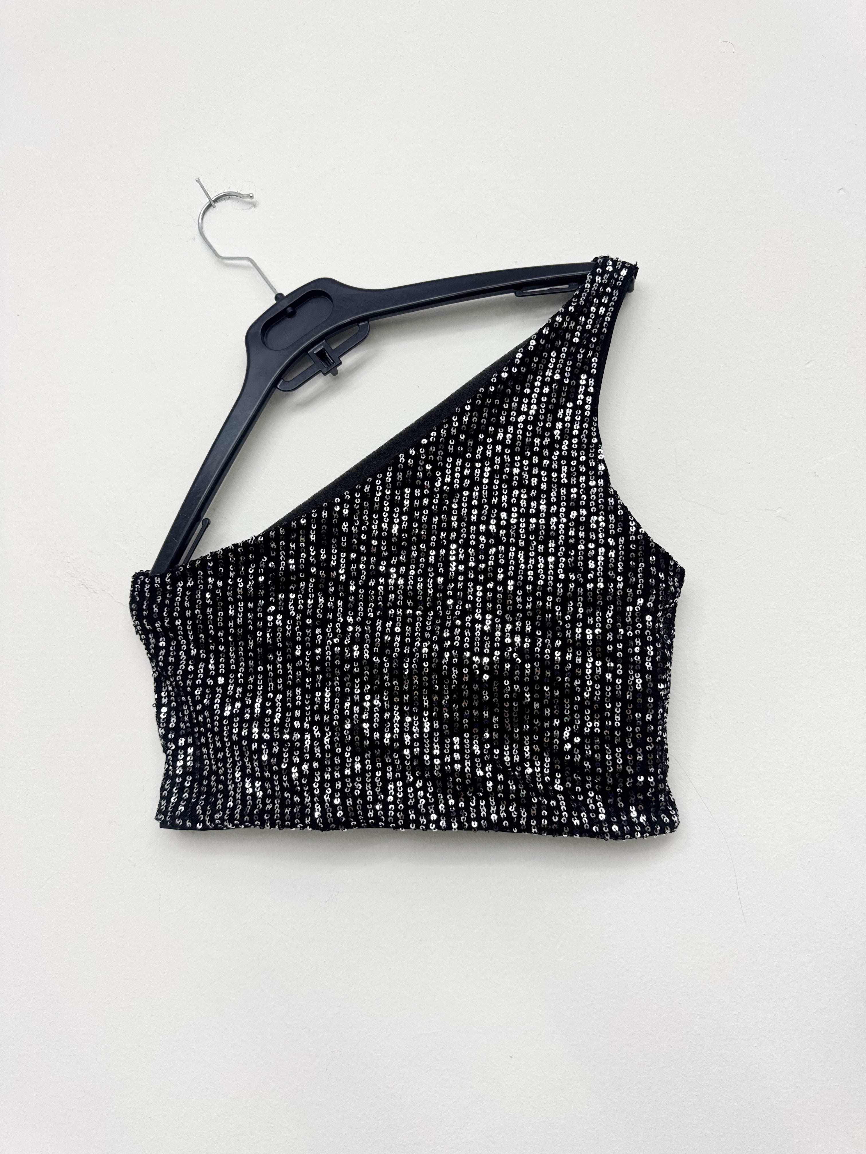 Top negro 1 manga con lentejuelas