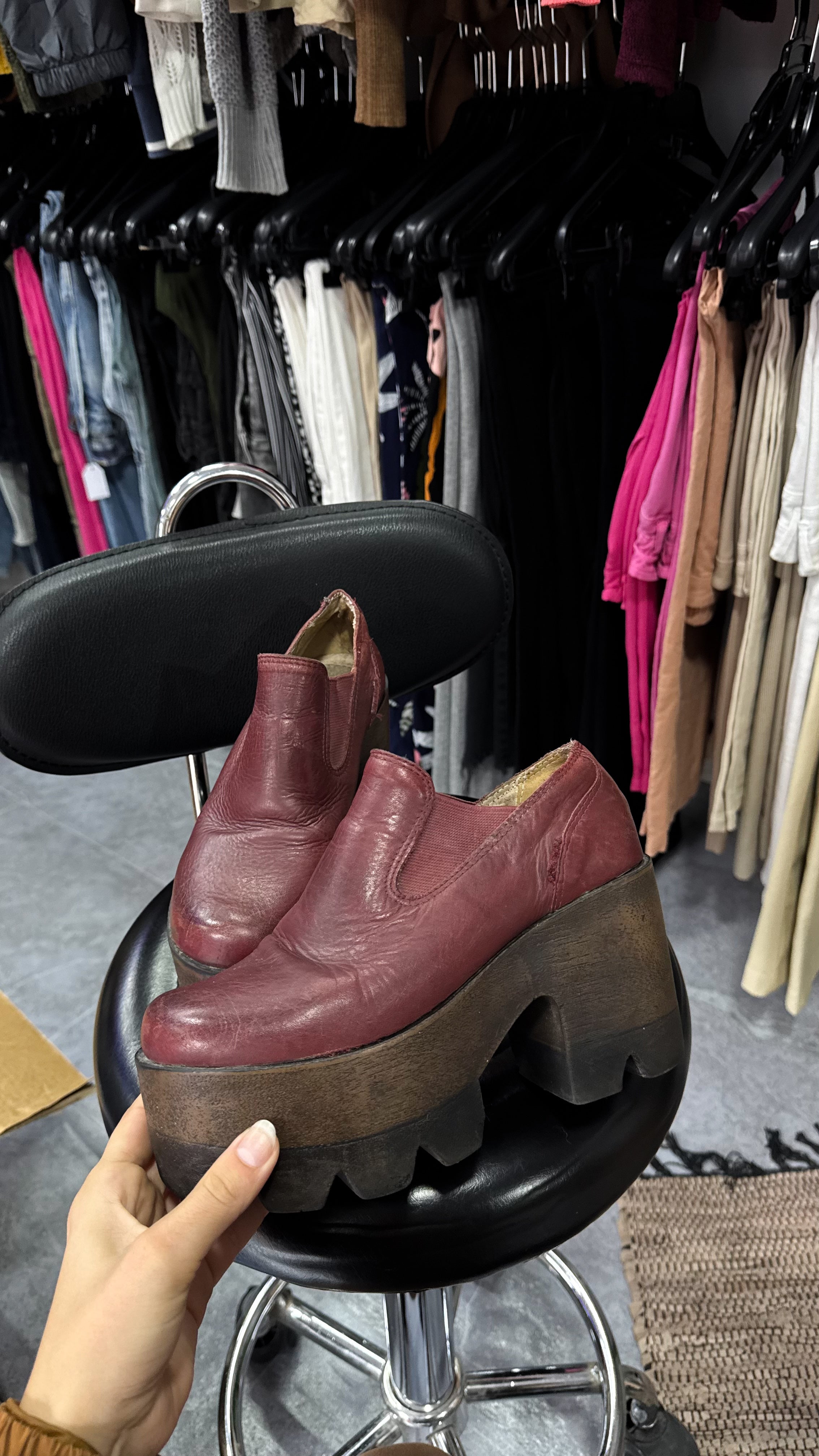 Botas Venet bordó de taco