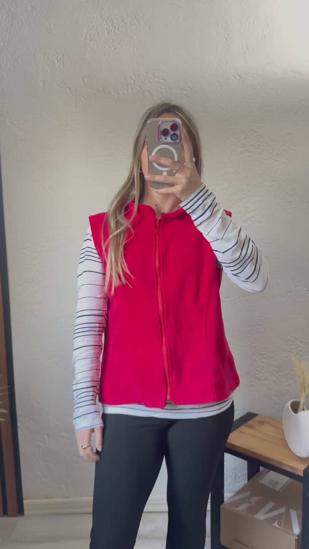 Chaleco polar rojo,  talle S